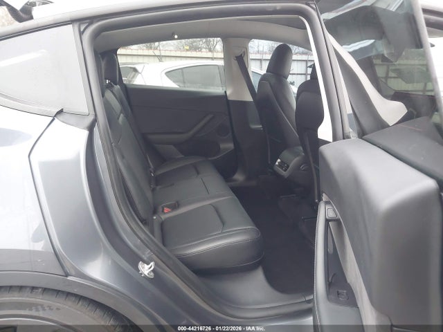 2022 TESLA MODEL Y 7SAYGDEF4NF468294 Photo 7
