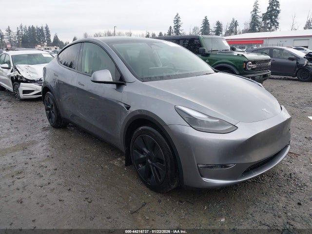 2024 TESLA MODEL Y 7SAYGDEE4RF178084 Photo 0