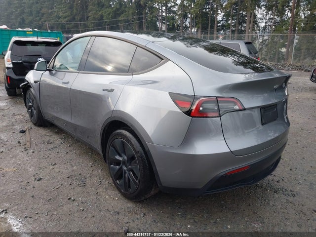 2024 TESLA MODEL Y 7SAYGDEE4RF178084 Photo 2