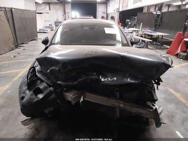 5XXG14J23NG116785 KIA K5 LXS