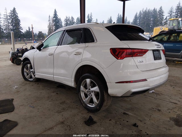 2021 AUDI Q3 WA1AUCF30M1089378 Photo 2