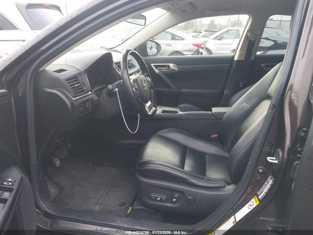 JTHKD5BH5G2271355 Lexus CT 200H