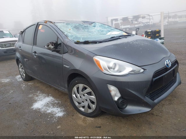 Toyota Prius C Two 2015 JTDKDTB38F1582972 головне зображення