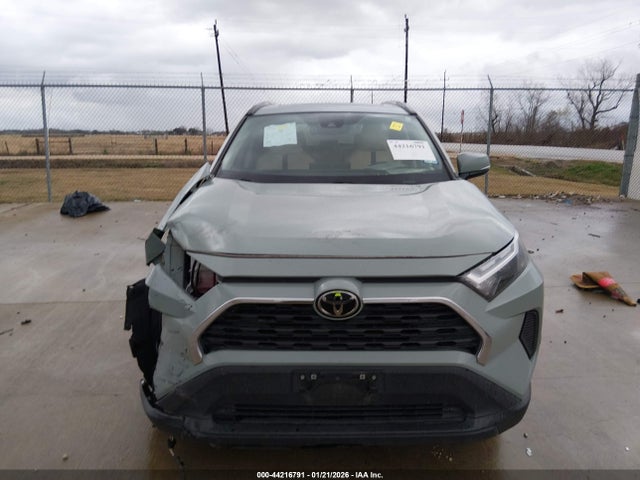 2T3W1RFV9NW226023 Toyota Rav4 Xle