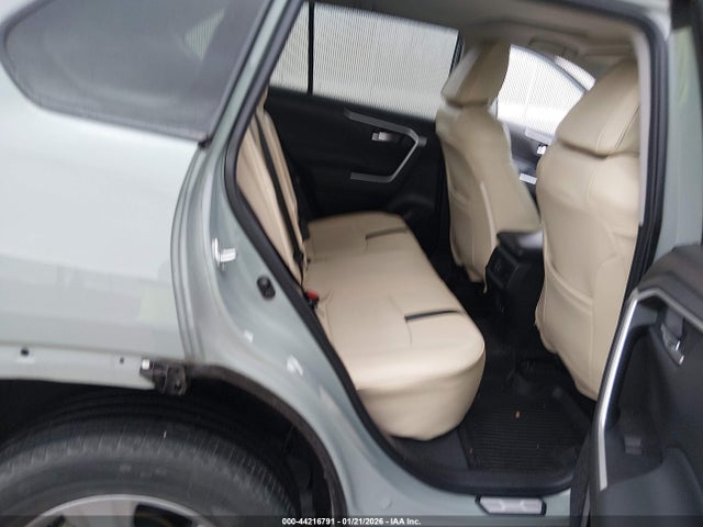 2T3W1RFV9NW226023 Toyota Rav4 Xle