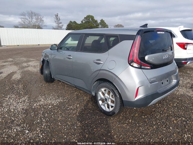 2023 KIA SOUL KNDJ23AU2P7875938 Photo 2