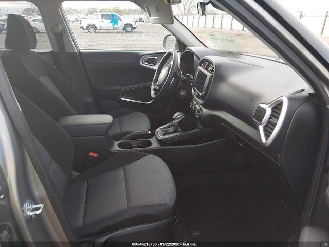 2023 KIA SOUL KNDJ23AU2P7875938 Photo 4