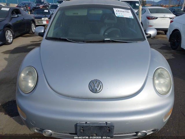 2001 VOLKSWAGEN NEW BEETLE 3VWCT21C61M412685 Photo 5