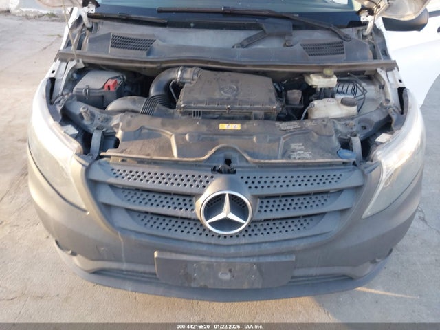 44216820 :رقم المزاد ، WD3PG2EA2G3108789 vin ، 2016 Mercedes-benz Metris مزاد بيع