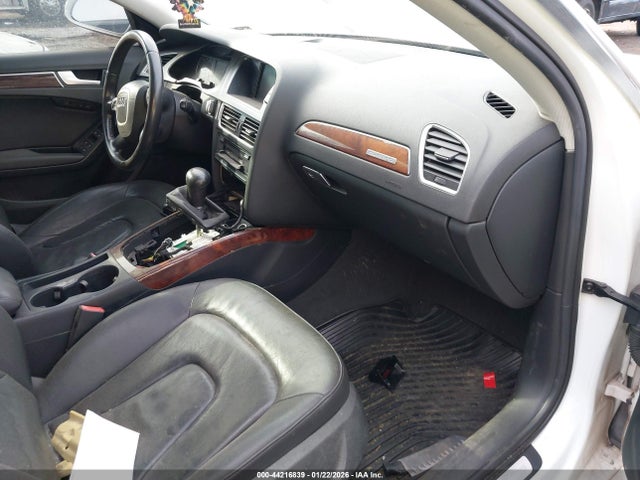 2012 AUDI A4 WAUFFAFL7CN000663 Photo 4