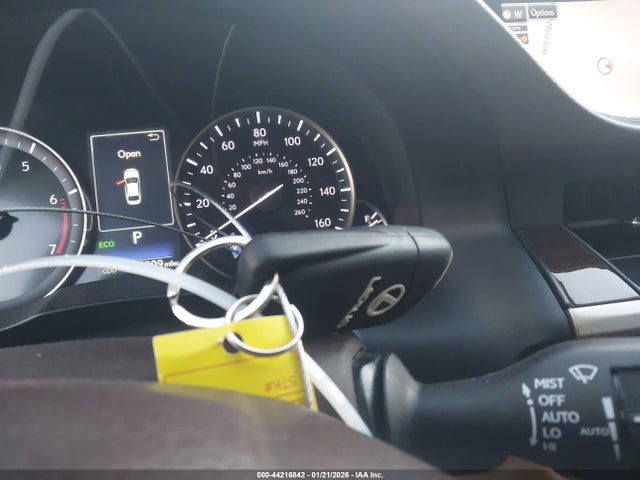 44216842 :رقم المزاد ، 58ABK1GG6GU019316 vin ، 2016 Lexus Es 350 مزاد بيع