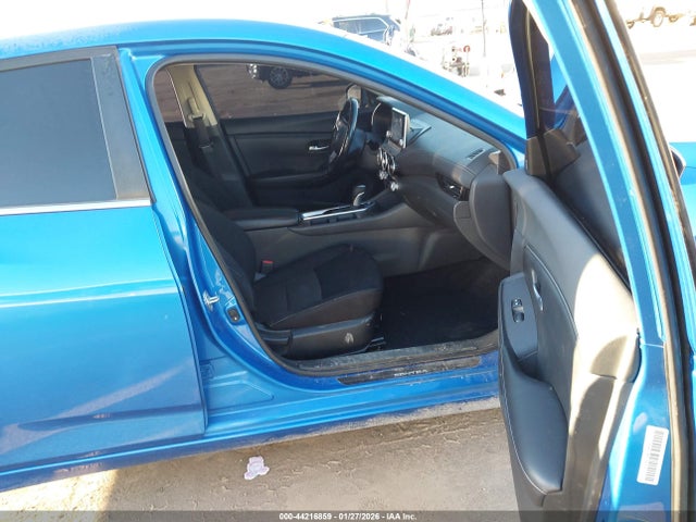 44216859 :رقم المزاد ، 3N1AB8CV6MY318904 vin ، 2021 Nissan Sentra Sv Xtronic Cvt مزاد بيع