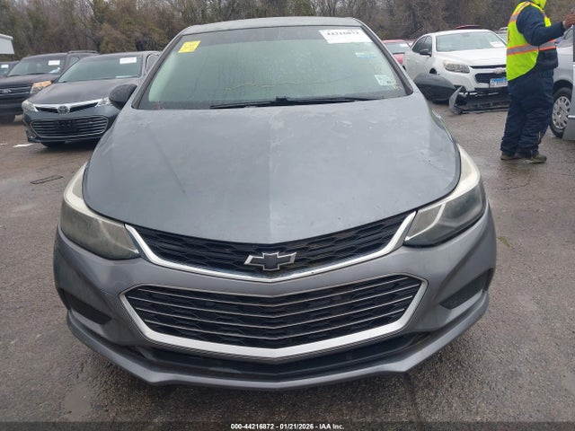 1G1BE5SM1J7245687 Chevrolet Cruze Lt Auto