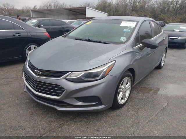 1G1BE5SM1J7245687 Chevrolet Cruze Lt Auto