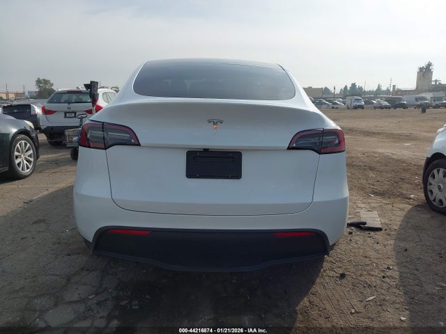 2024 Tesla Model Y Rwd მანქანა იყიდება აუქციონზე, vin: 7SAYGDED9RF085312, აუქციონის ნომერი: 44216874