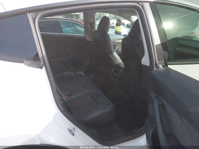 2024 TESLA MODEL Y 7SAYGDED9RF085312 Photo 7