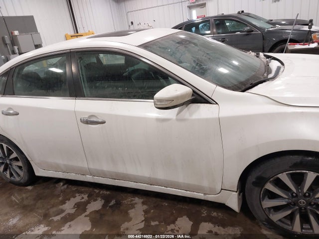 1N4AL3AP6HC119714 Nissan Altima 2.5 Sl