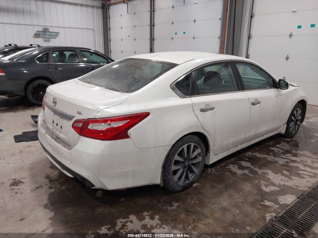 1N4AL3AP6HC119714 Nissan Altima 2.5 Sl