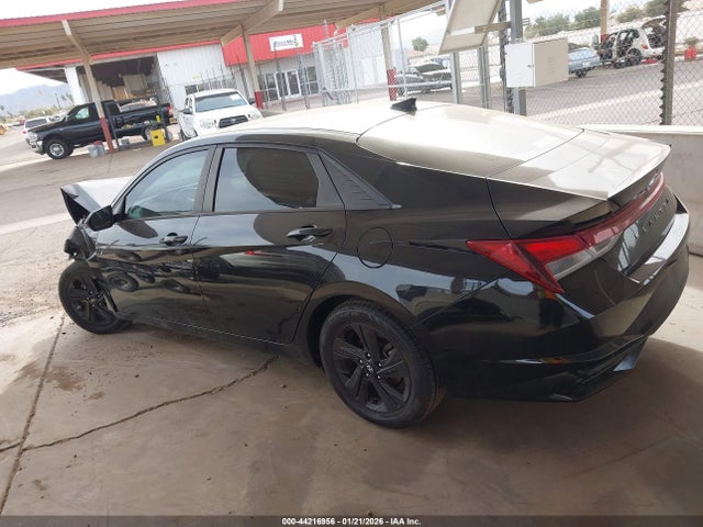 5NPLM4AG5MH052382 Hyundai ELANTRA SEL