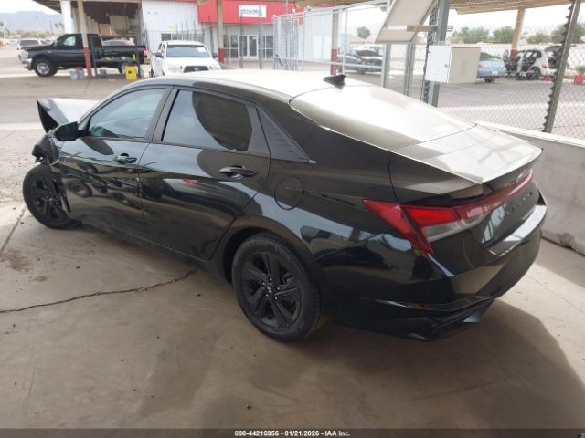 2021 HYUNDAI ELANTRA 5NPLM4AG5MH052382 Photo 2