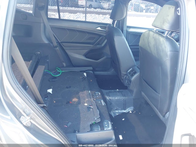 Продажа на аукционе авто 2022 Volkswagen Tiguan 2.0t Se R-line Black, vin: 3VV8B7AX9NM172907, номер лота: 44216980