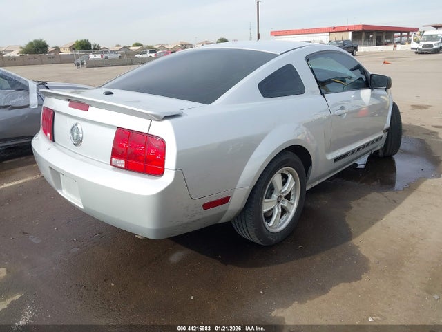 2008 FORD MUSTANG 1ZVHT80N785152731 Photo 3