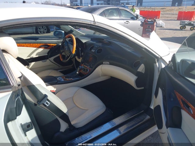 2007 MERCEDES-BENZ SL 550 WDBSK71F07F133913 Photo 4