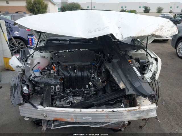 KIA K5 Gt-line 2025 KNAG64J79S5378465 Image 13