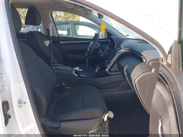 Продажа на аукционе авто 2022 Hyundai Tucson Se, vin: 5NMJA3AE0NH025257, номер лота: 44217013