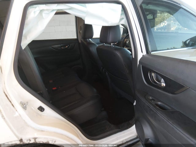 5N1AT2MV5GC850417 Nissan Rogue Sl