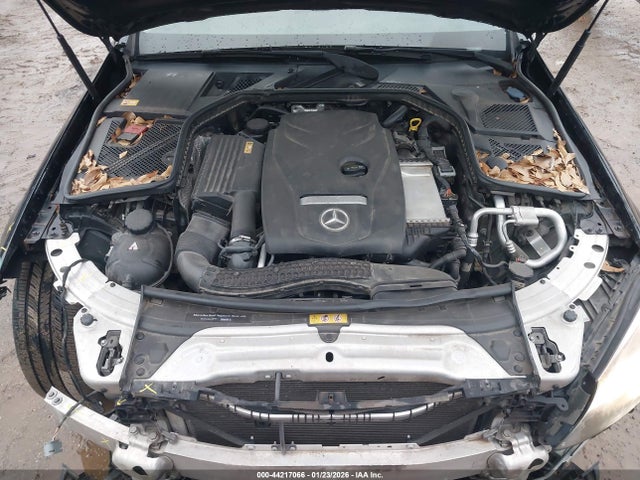 44217066 :رقم المزاد ، 55SWF4JB2FU067031 vin ، 2015 Mercedes-benz C 300 مزاد بيع