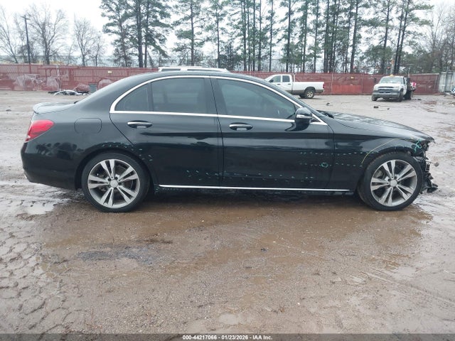 44217066 :رقم المزاد ، 55SWF4JB2FU067031 vin ، 2015 Mercedes-benz C 300 مزاد بيع