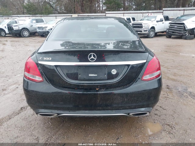 44217066 :رقم المزاد ، 55SWF4JB2FU067031 vin ، 2015 Mercedes-benz C 300 مزاد بيع