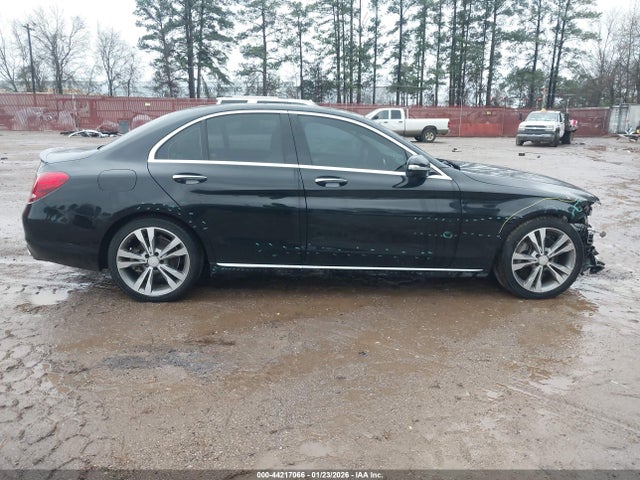 44217066 :رقم المزاد ، 55SWF4JB2FU067031 vin ، 2015 Mercedes-benz C 300 مزاد بيع