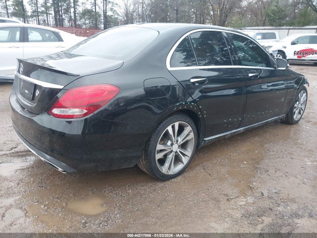 44217066 :رقم المزاد ، 55SWF4JB2FU067031 vin ، 2015 Mercedes-benz C 300 مزاد بيع