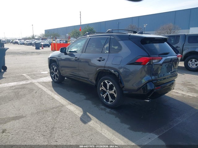 2022 TOYOTA RAV4 PRIME JTMEB3FV5ND110689 Photo 2