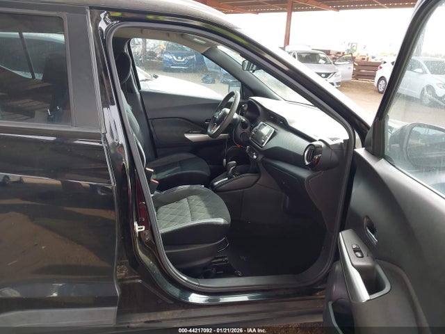 3N1CP5CU3JL517773 Nissan KICKS SV