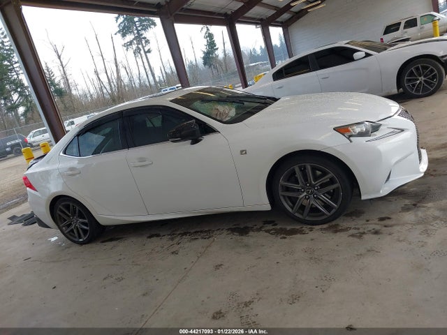 Lexus IS 200T 2016 JTHBA1D2XG5011025 Image 13