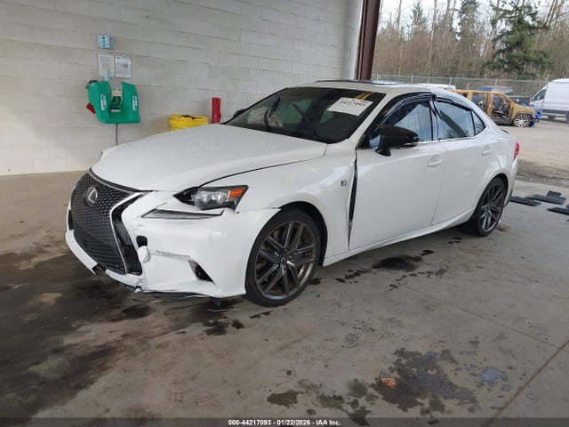 Lexus IS 200T 2016 JTHBA1D2XG5011025 Image 2