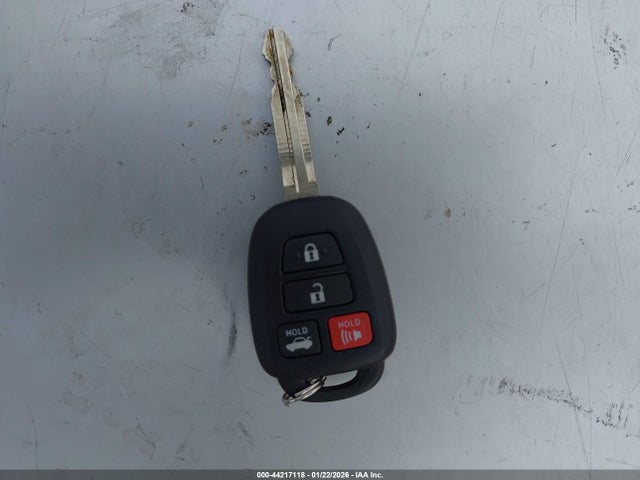 5YFBURHE1JP786299 Toyota COROLLA SE