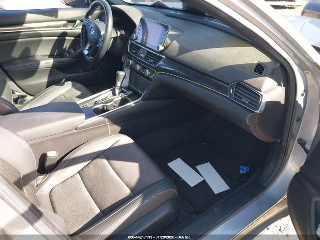 1HGCV1F30LA155654 Honda Accord Sport