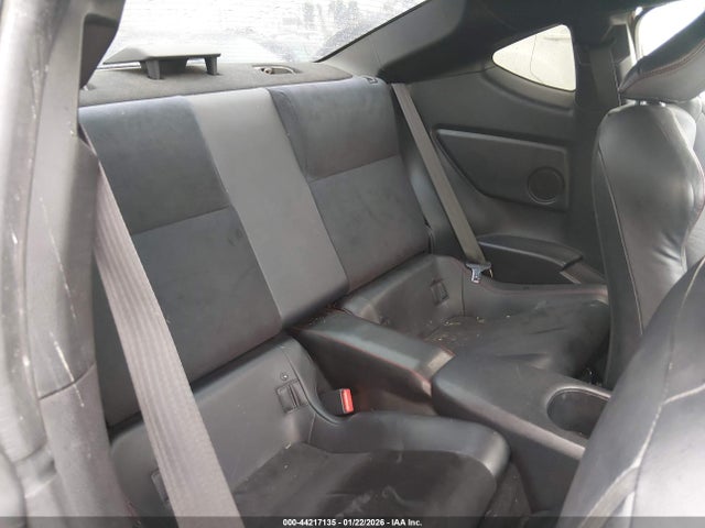 JF1ZNAA14E8709096 Scion Fr-s Monogram