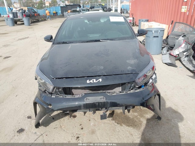 3KPF54AD8PE591393 KIA Forte Gt-line