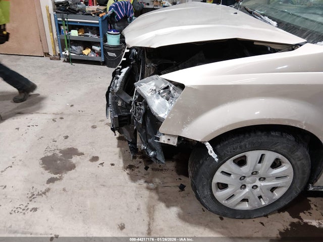 2014 Dodge Grand Caravan American Value Pkg მანქანა იყიდება აუქციონზე, vin: 2C4RDGBG6ER238320, აუქციონის ნომერი: 44217176