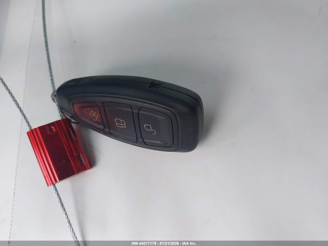 1FADP5BU8EL507010 Ford C-max Hybrid Sel