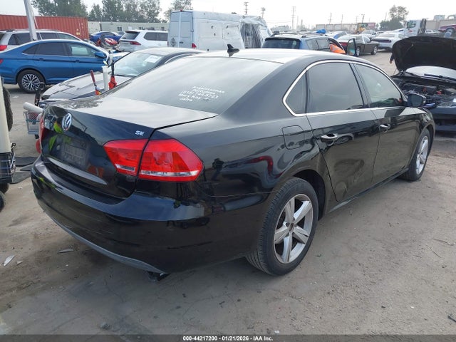 2013 Volkswagen Passat 2.5l Se მანქანა იყიდება აუქციონზე, vin: 1VWBP7A37DC139601, აუქციონის ნომერი: 44217200