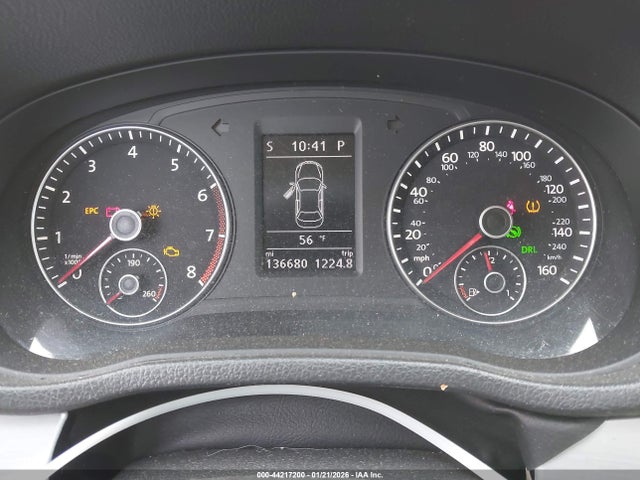 2013 Volkswagen Passat 2.5l Se მანქანა იყიდება აუქციონზე, vin: 1VWBP7A37DC139601, აუქციონის ნომერი: 44217200