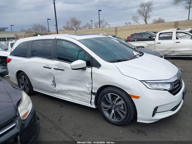 Honda Odyssey Touring 2024 5FNRL6H89RB035615 Image 13