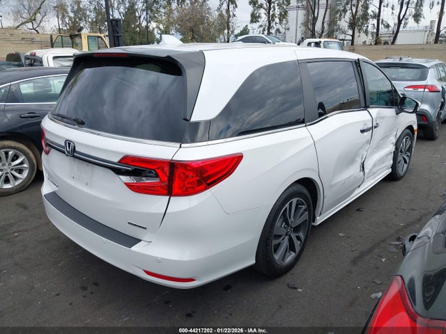 Honda Odyssey Touring 2024 5FNRL6H89RB035615 Image 4