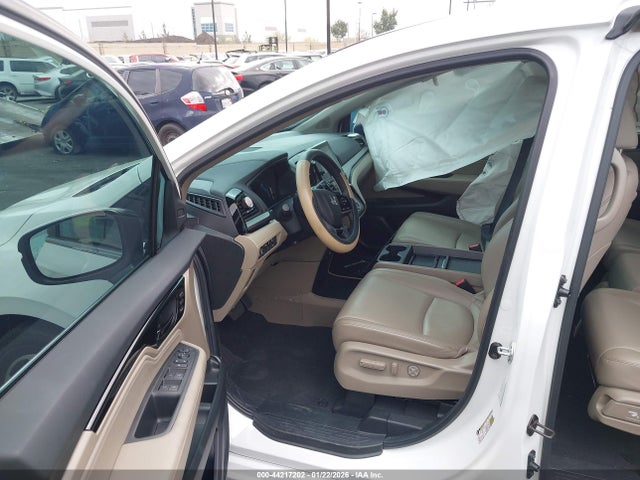 Honda Odyssey Touring 2024 5FNRL6H89RB035615 Image 5